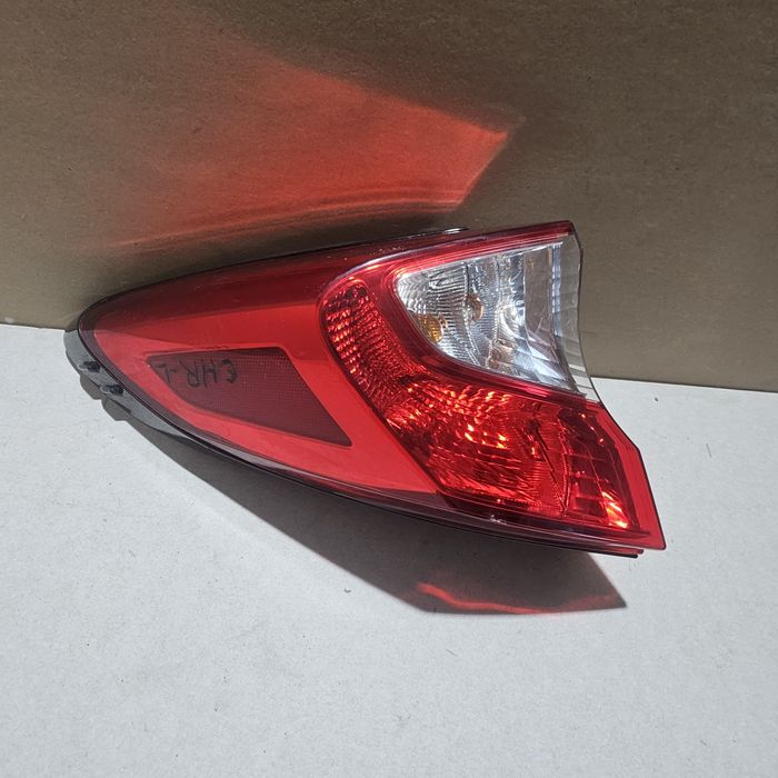 Ляв   външен стоп за Toyota C-HR