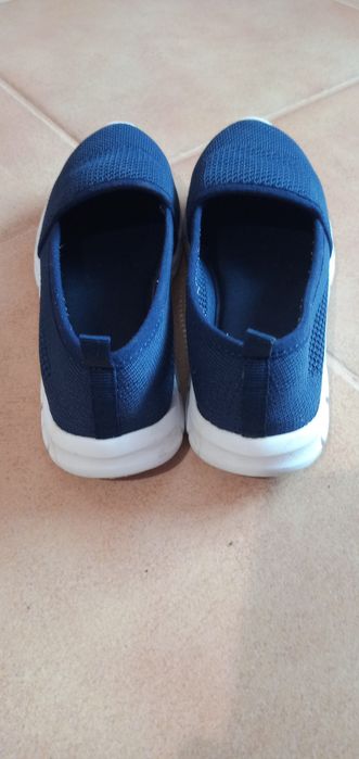 Детски спортни обувки