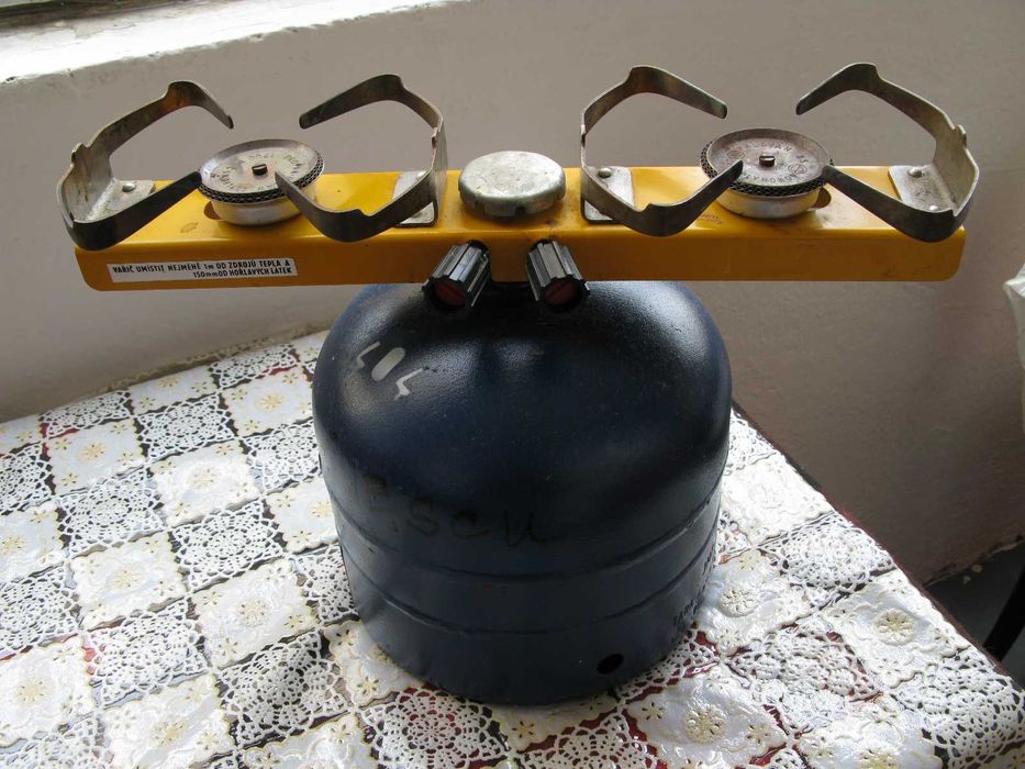 Aragaz de voiaj cu 2 arzatoare retro