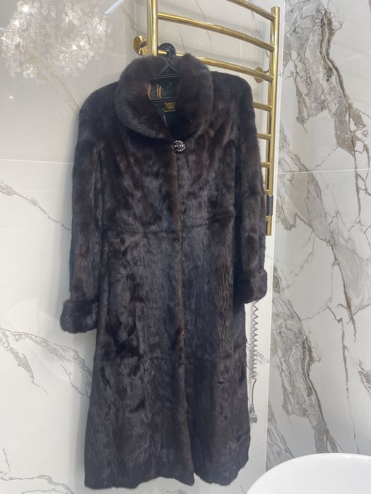 Продам норковую шубу