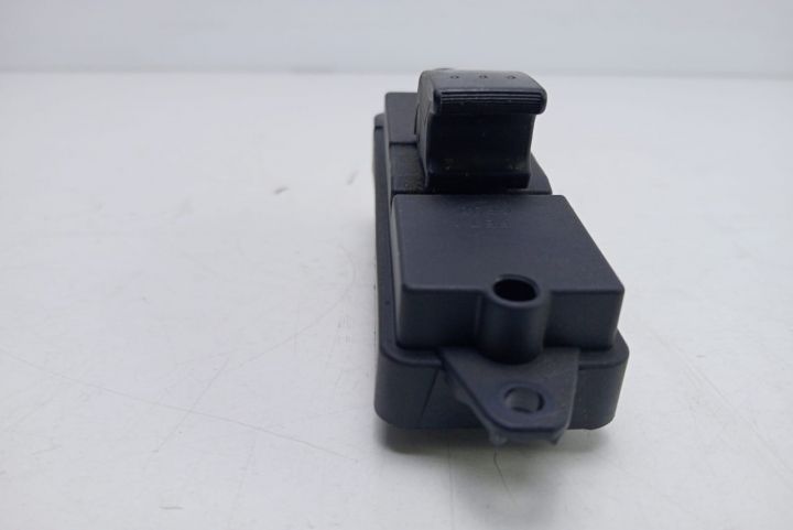 Comutator  geam stanga BP4L66380 Mazda 3 BK