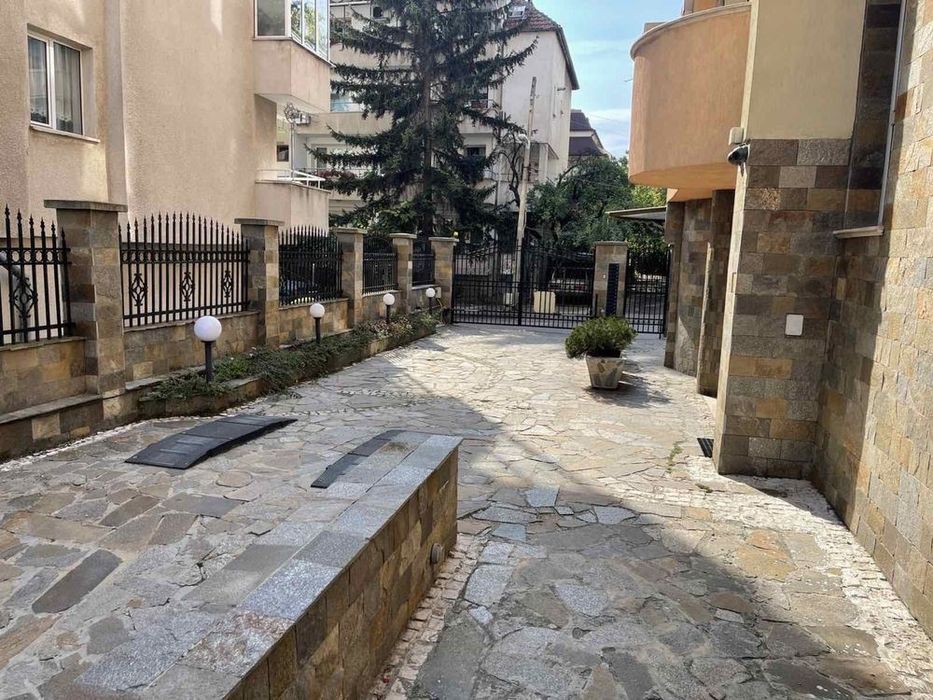 Дава се под наем Едностаен апартамент в София, Изток - 40 кв.м за 346.8 € - Снимка #5