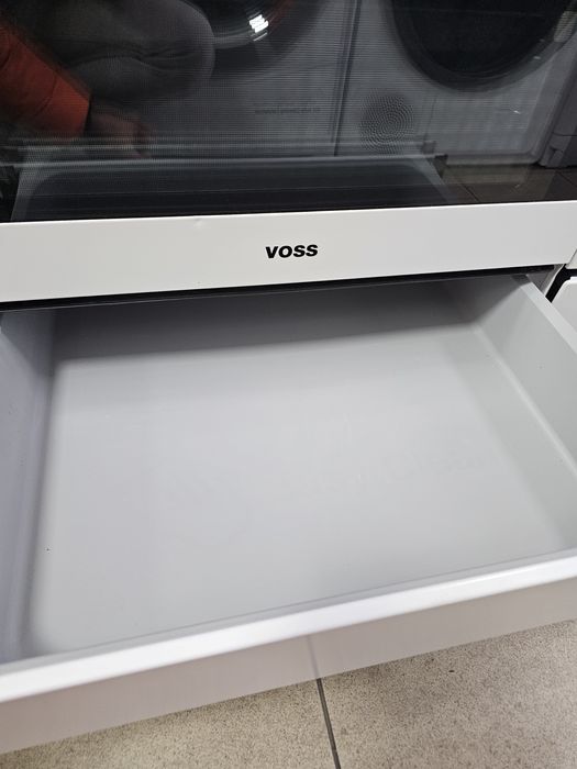 Black Friday Свободностояща печка Voss Electrolux  ELK 13030 HV
