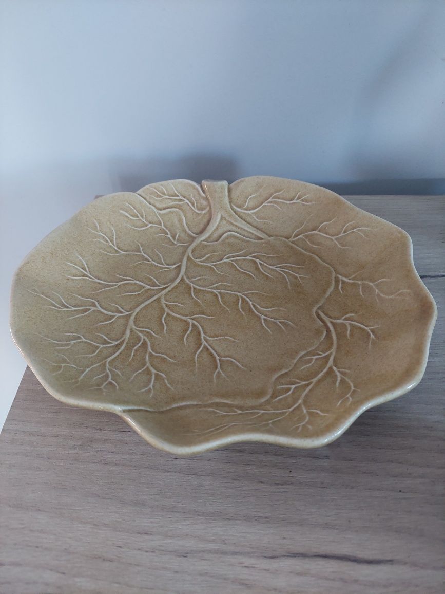 Decorațiune din ceramică