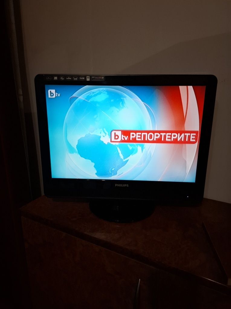PHILIPS 220TW9FB монитор с тунер Digital HDTV monitor