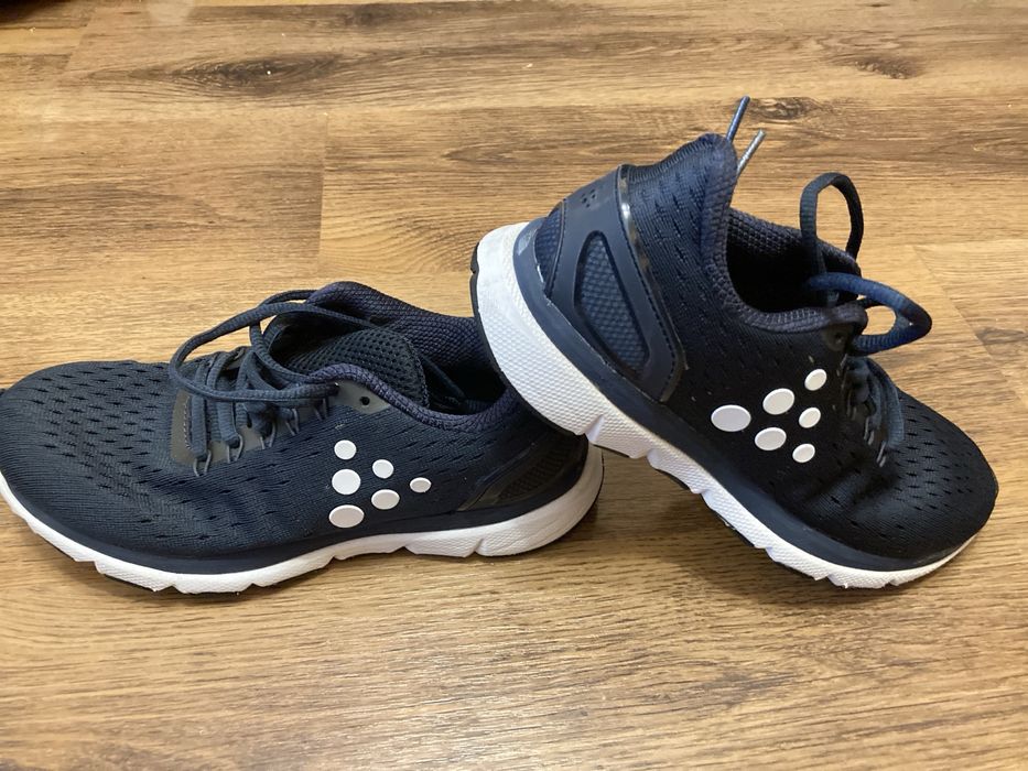 Детски маратонки  37,5 стелка 23.5 см