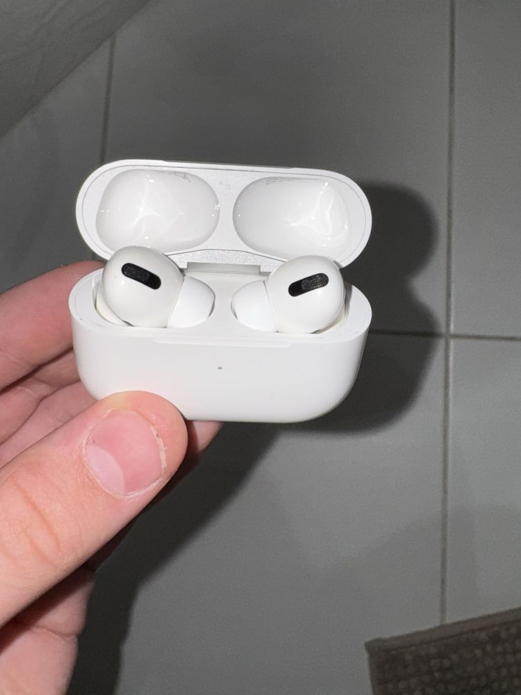 Apple airpods pro