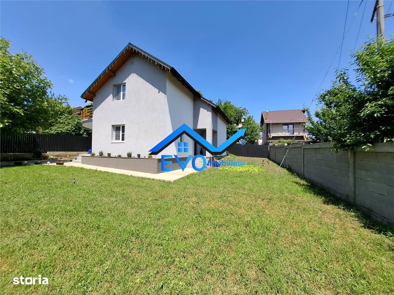 De vanzare vila cu 5 camere zona Astoria , Lunca Cetatuii , Iasi