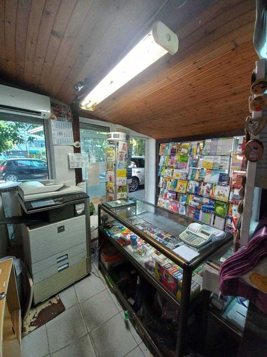 Продавам книжарница, гр. Варна