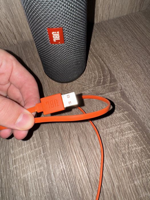 Boxa JBL flip essential 2