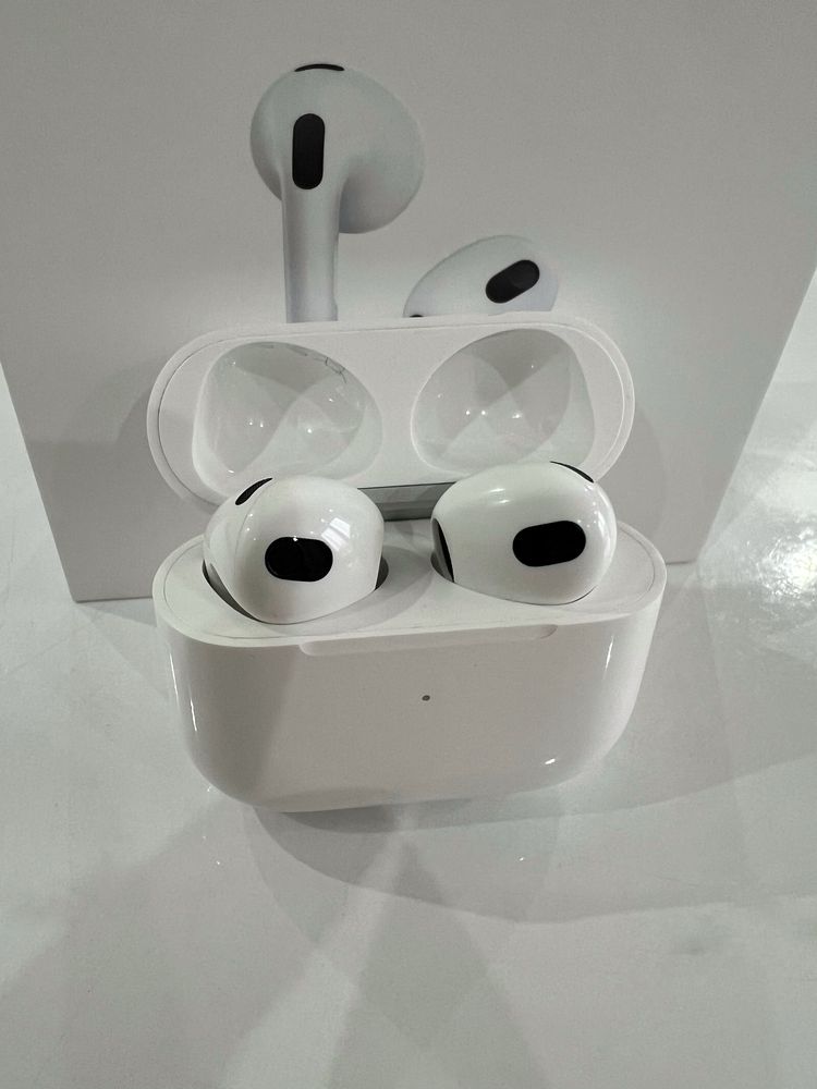 Apple AirPods 3rd Generation