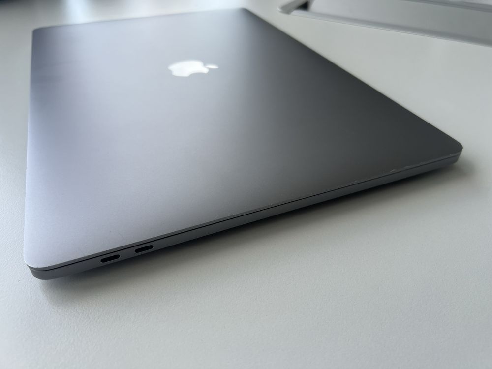 Macbook Pro 16” 2019 Core i9, 1TB
