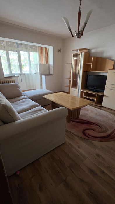 INCHIRIEZ Apartament