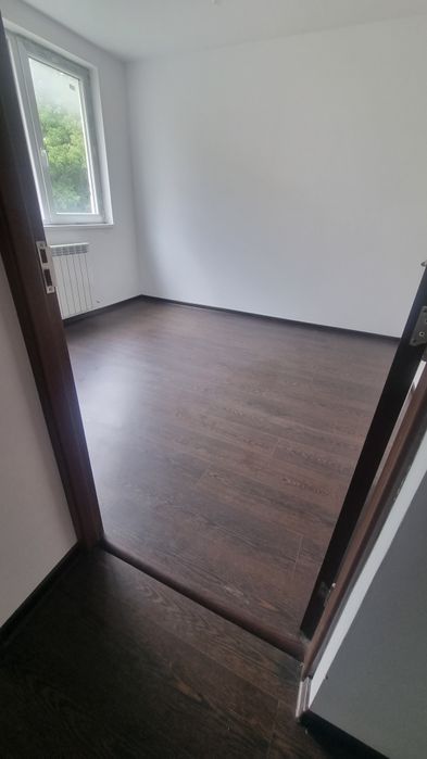 Vindem 3 camere Darmanesti etaj 2