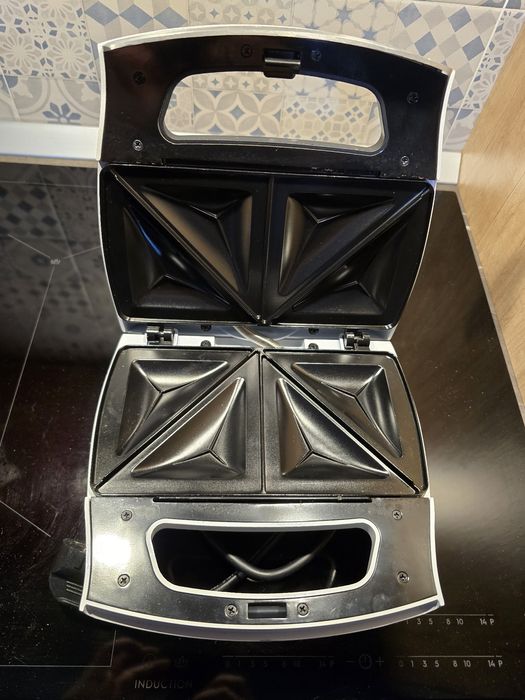 Sandwich maker Beko

Pred
