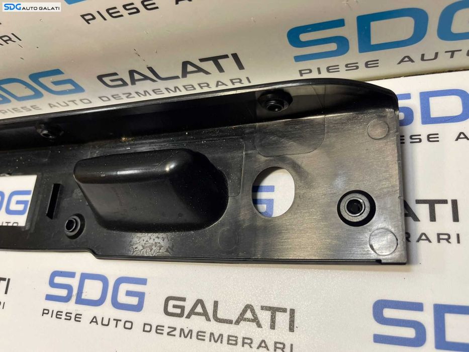 Maner Rama Plastic Broasca Incuietoare Deschidere Actionare Portbagaj Mercedes CLS C219 W219 2004 - 2010 Cod A2197500193 [2103]