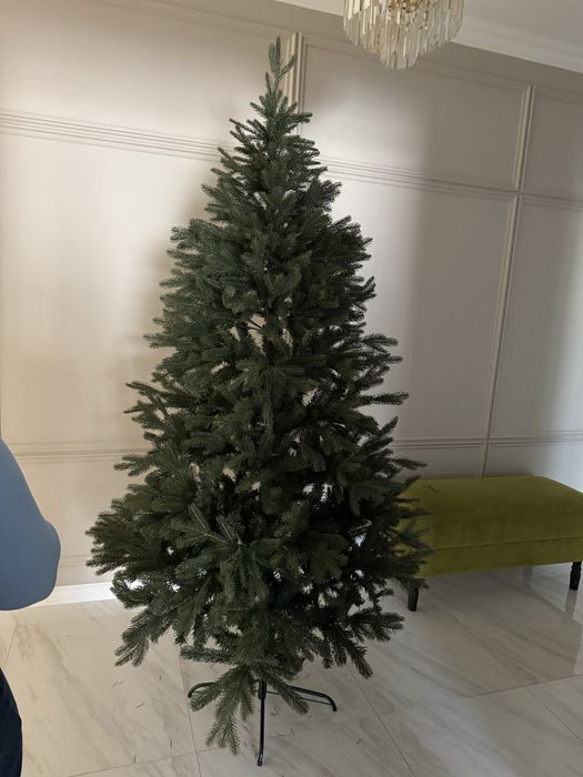 Елка искуственная 210 см