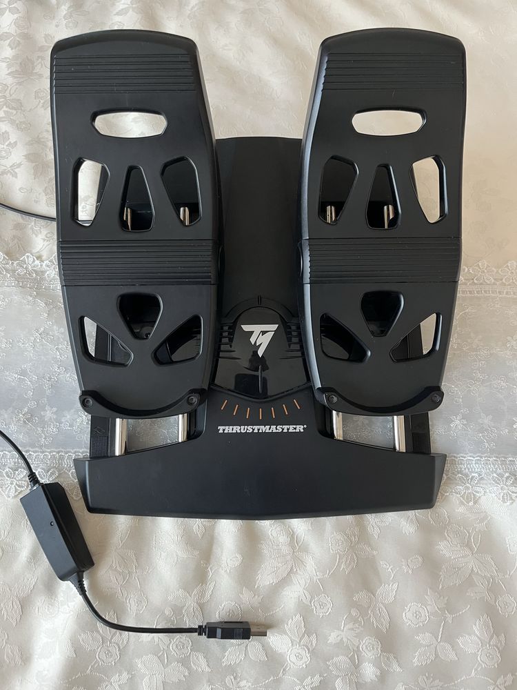 Авиасимулятор Thrustmaster, авиаджойстик, авиапедали