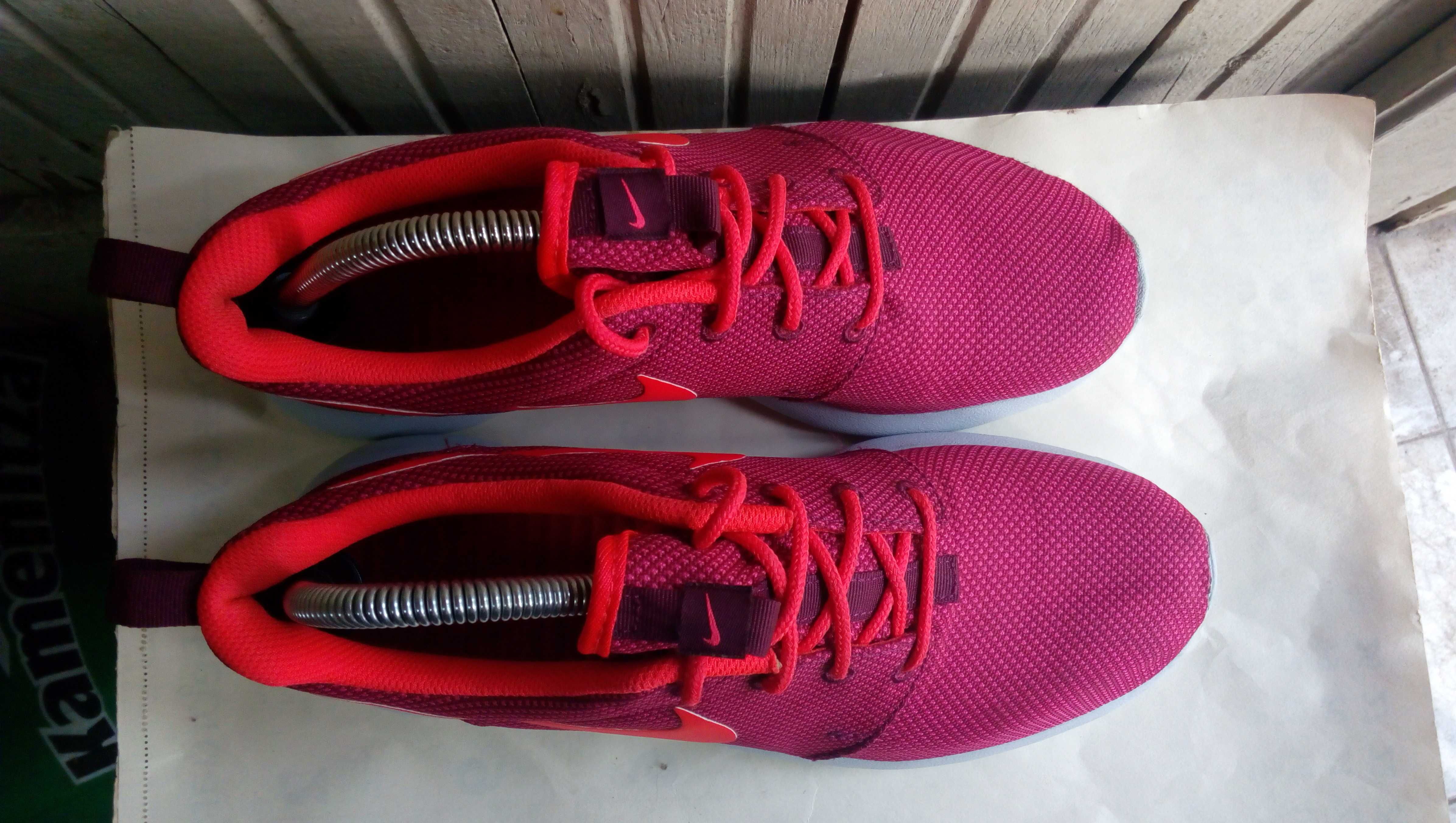 ''Nike Roshe One''оригинални маратонки 40 номер