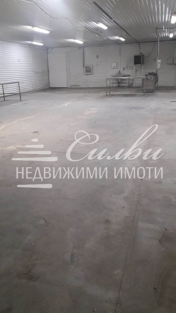 Тухлена сграда - ПОД НАЕМ - кв. Тракия