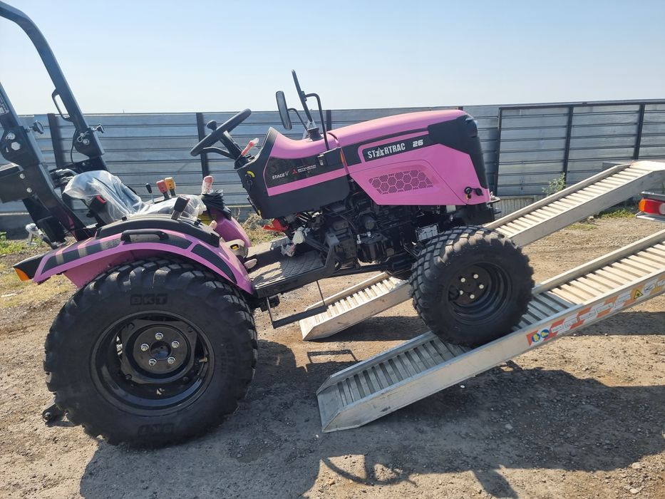 StarTrac 26 cp tractor