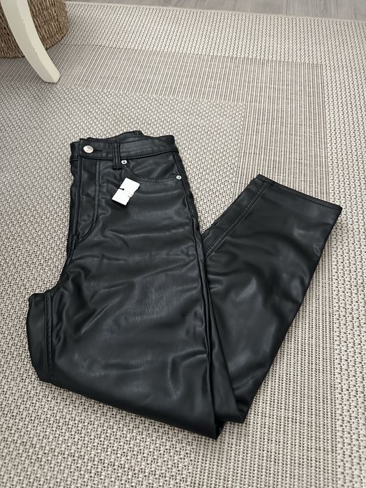Pantaloni imitatie piele