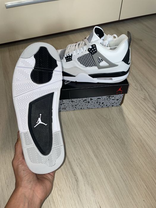 Jordan 4 Military Black