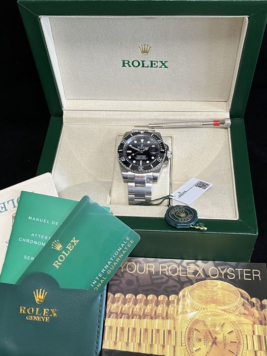 Rolex Submariner Date