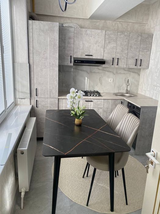 Yunusobod Turkiston metro