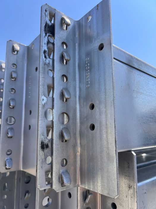 Rafturi metalice dexion