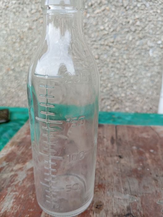 Продам, мерные бутылки 12шт за 1000тг