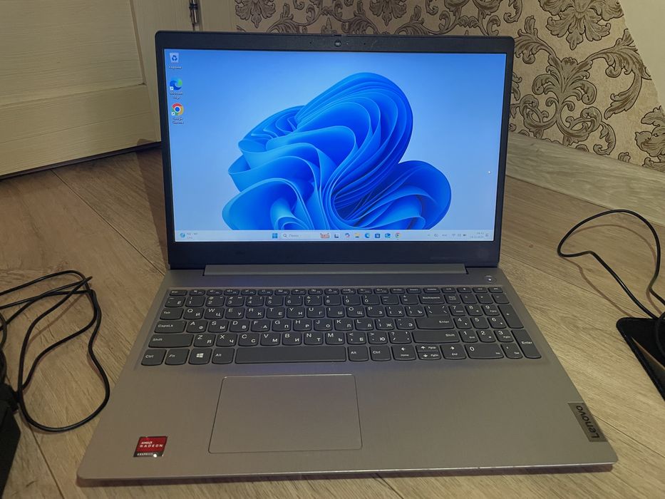 Мощный Ноутбук Lenovo продам.Состояние идеал без минусов.Торг