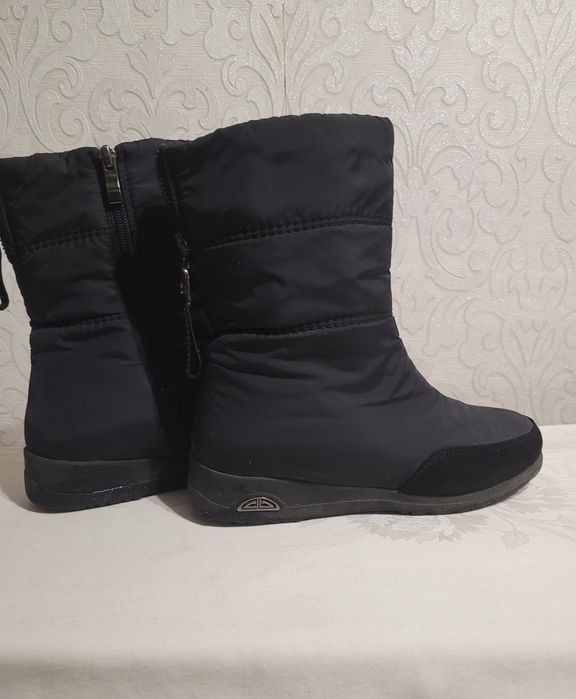 Продам сапожки 36 размер