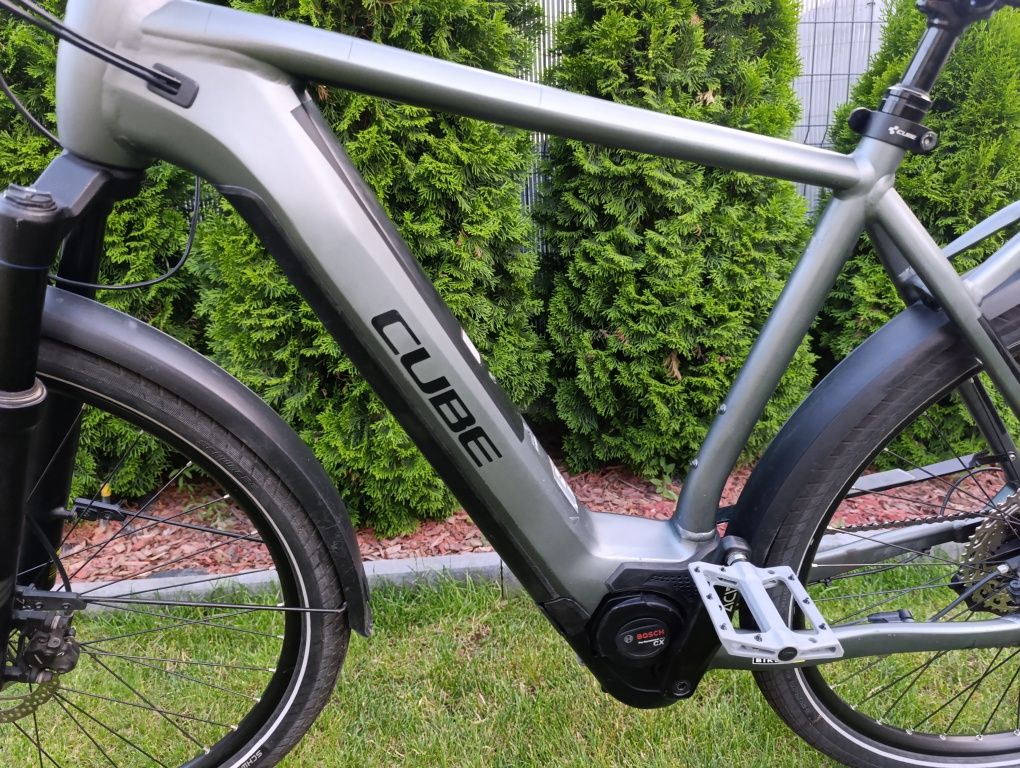 Електрически велосипед Cube KATHMANDU PRO 28/L