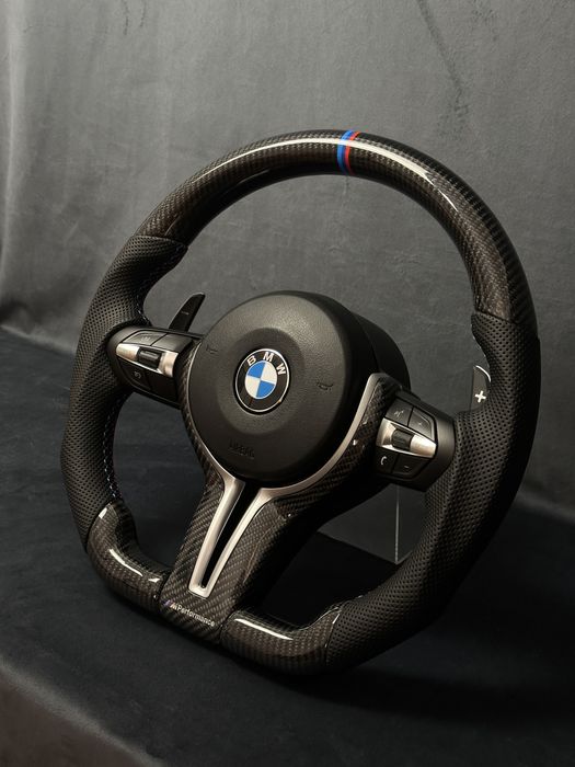 Volan custom carbon M, compatibil cu seria 5,6,7