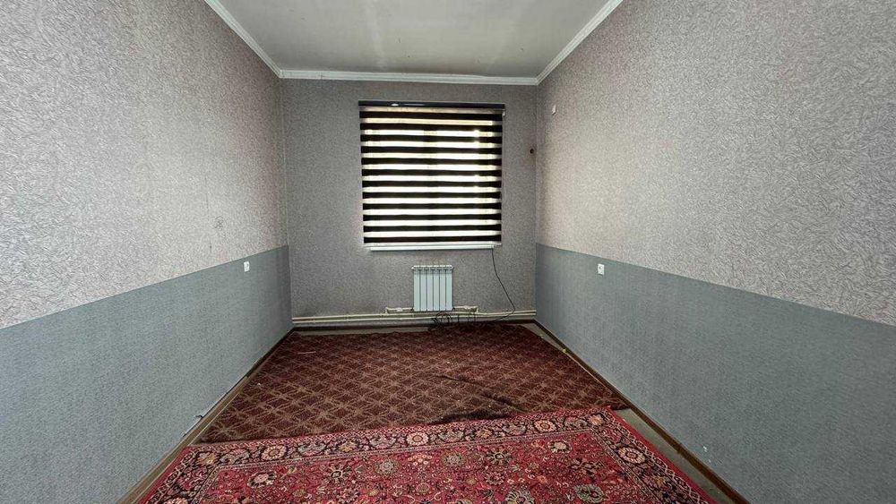 Калениски Мебелний чойхонаси 3қаватда 2хонали квартира сотиладиID:1494