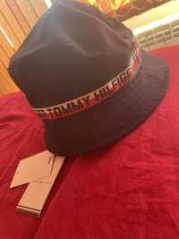 Шапка Tommy Hilfiger