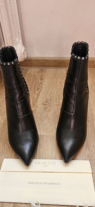 Ghete Musette masura 38 Vând sau schimb