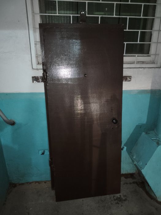 Двери металлические