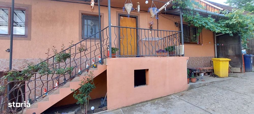 Casa 4 cam,suprafata utila 115mp, si teren 694mp,spre vanzare in Ocna