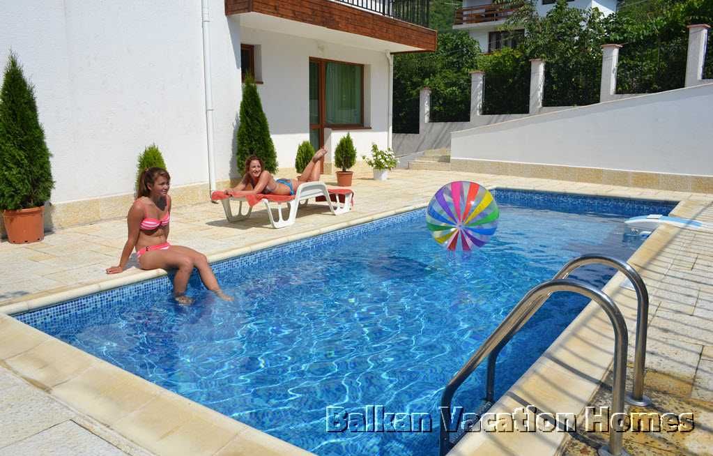 Продава се Тристаен апартамент в Балчик - 94 кв.м за 1062 €/кв.м - Снимка #18