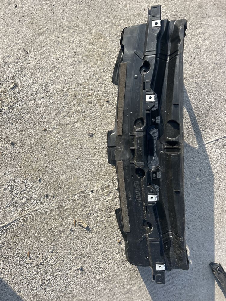 Дефузьор Радиятор bmw f22/23