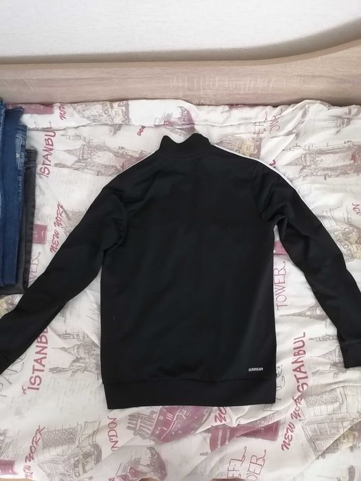 Спортен екип adidas