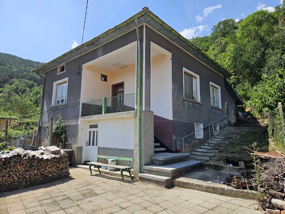 Къща в с.Сестримо