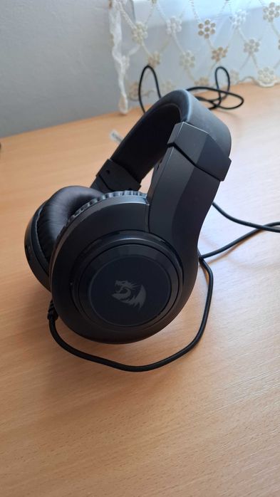 Casti Redragon Hylas