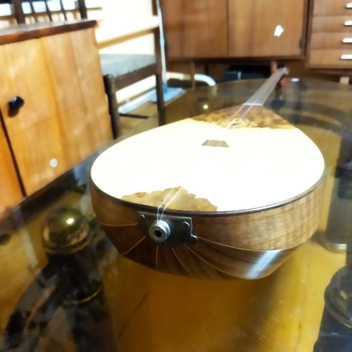 Домбра концертная со звукоснимателем