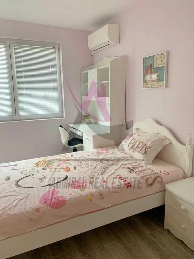 Дава се под наем Четиристаен апартамент в Варна, Център - 98 кв.м за 1200 € - Снимка #3