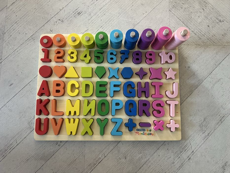 Joc lemn Montessori litere, cifre, forme