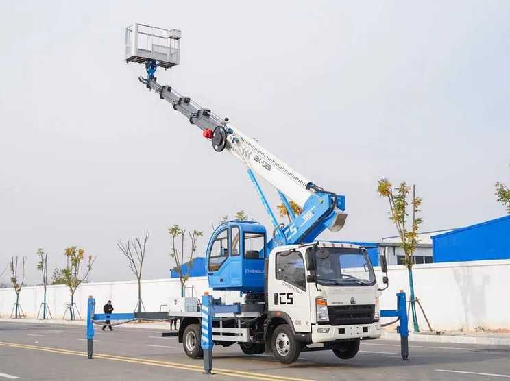 Howo ISUZU Avtovishka/автовышка вышка 21 - 28 - 30-31 metrliklari bor