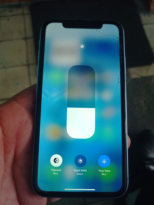 Продам Айфон Xr 128г